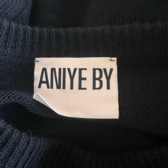 GORGEOUS ANIYE BY SWEATER WITH FAUX FUR STYLISH CUFFS PART WOOL/ALPACA - NWOT - Picture 8 of 10